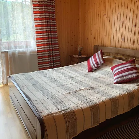 Nyaraló світанкове сяйво