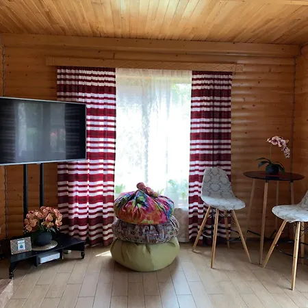 Nyaraló світанкове сяйво *